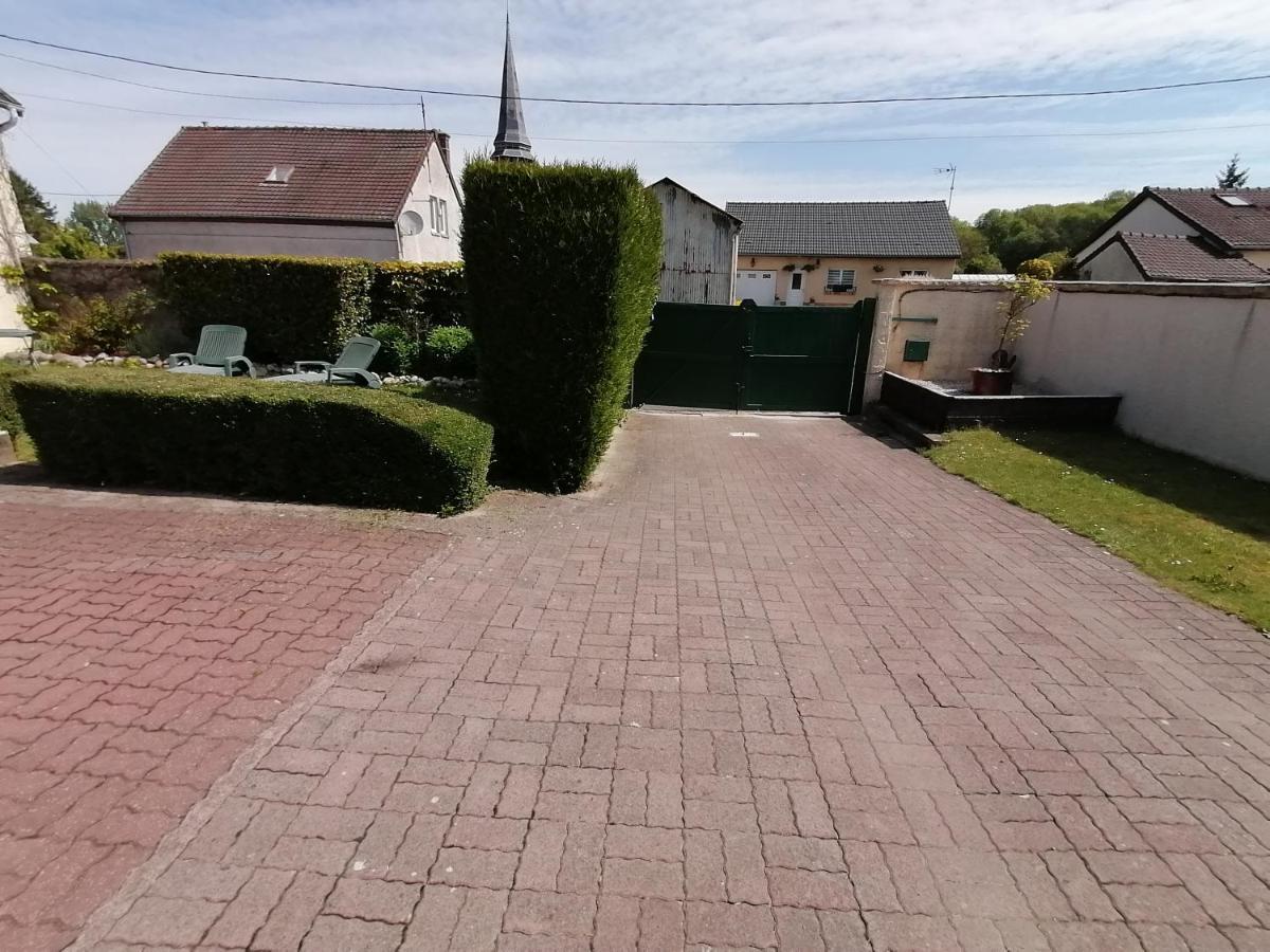 La Cle Des Champs Villa Longueval Exteriör bild
