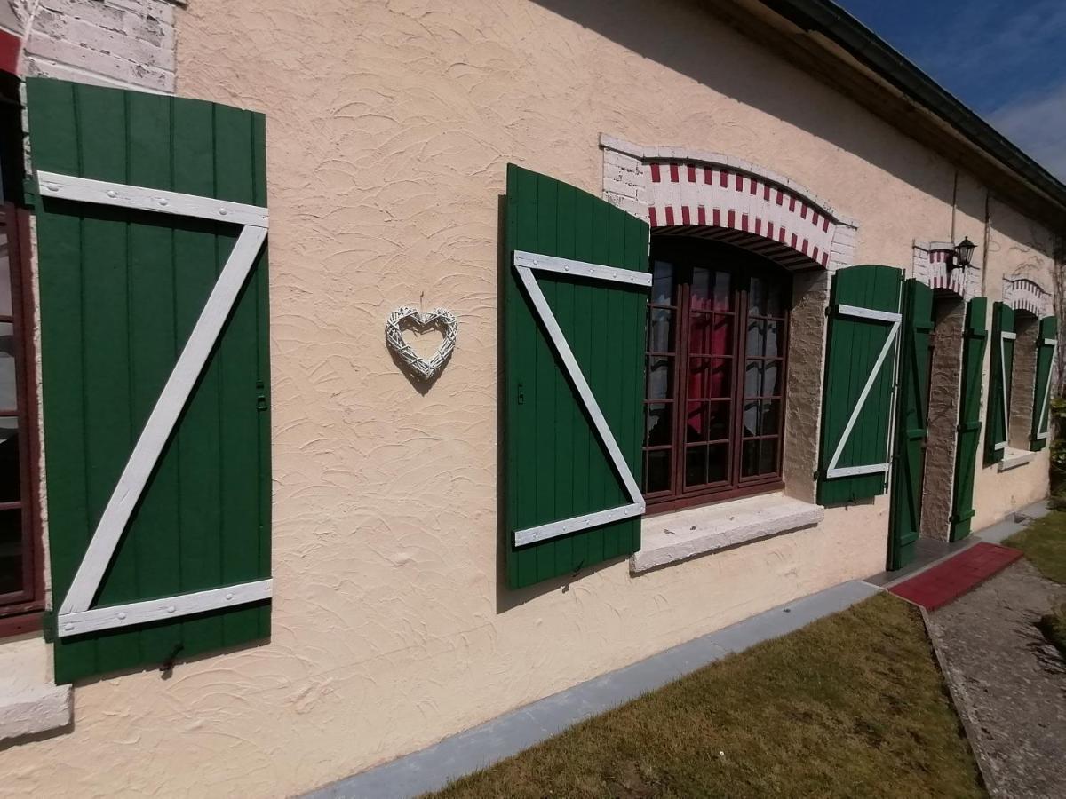La Cle Des Champs Villa Longueval Exteriör bild